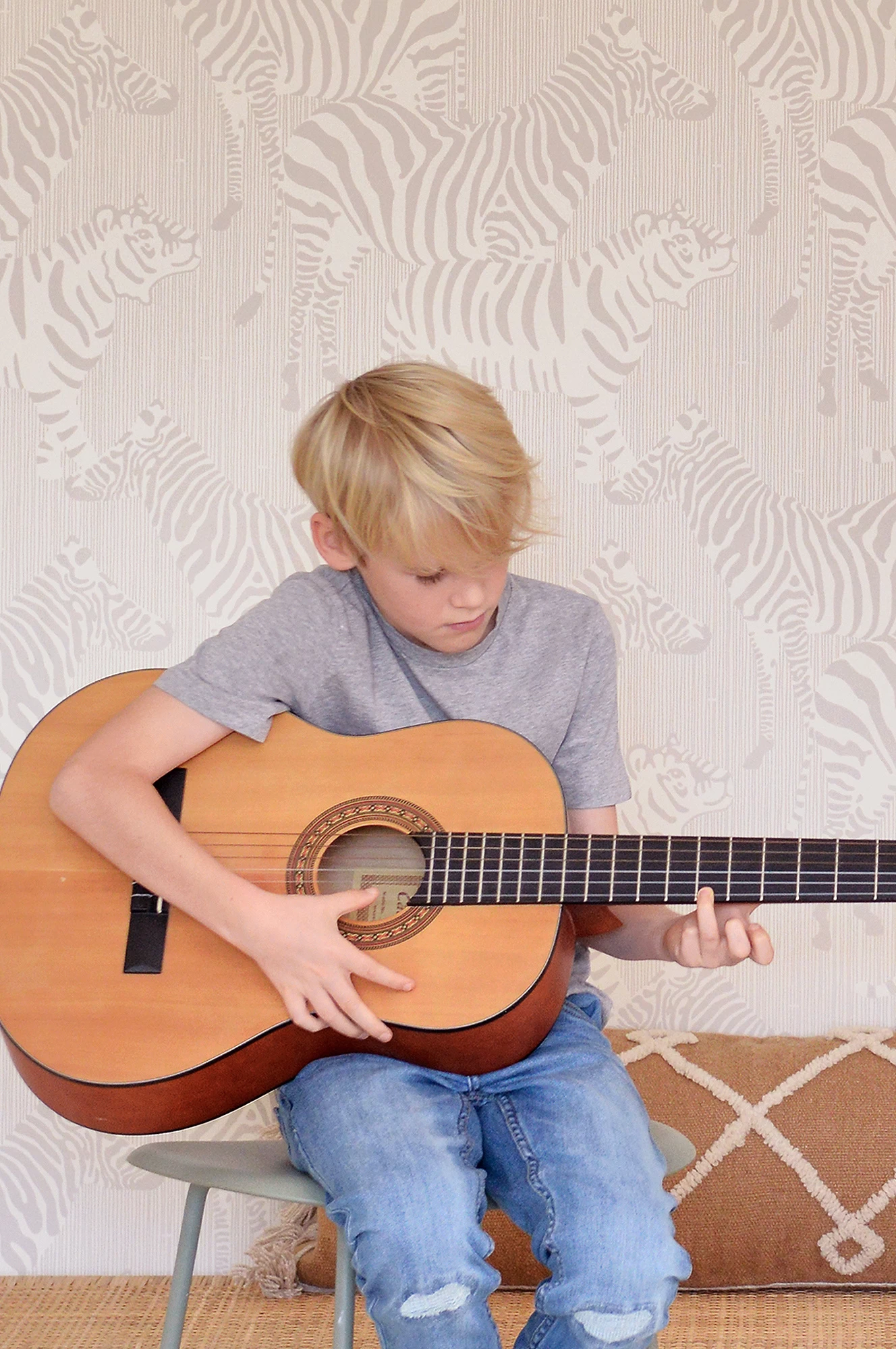 Majvillan Safari Stripes Warm Grey - 141-01 6 Majvillan Safari Stripes Warm Grey - 141-01 - Afbeelding 4